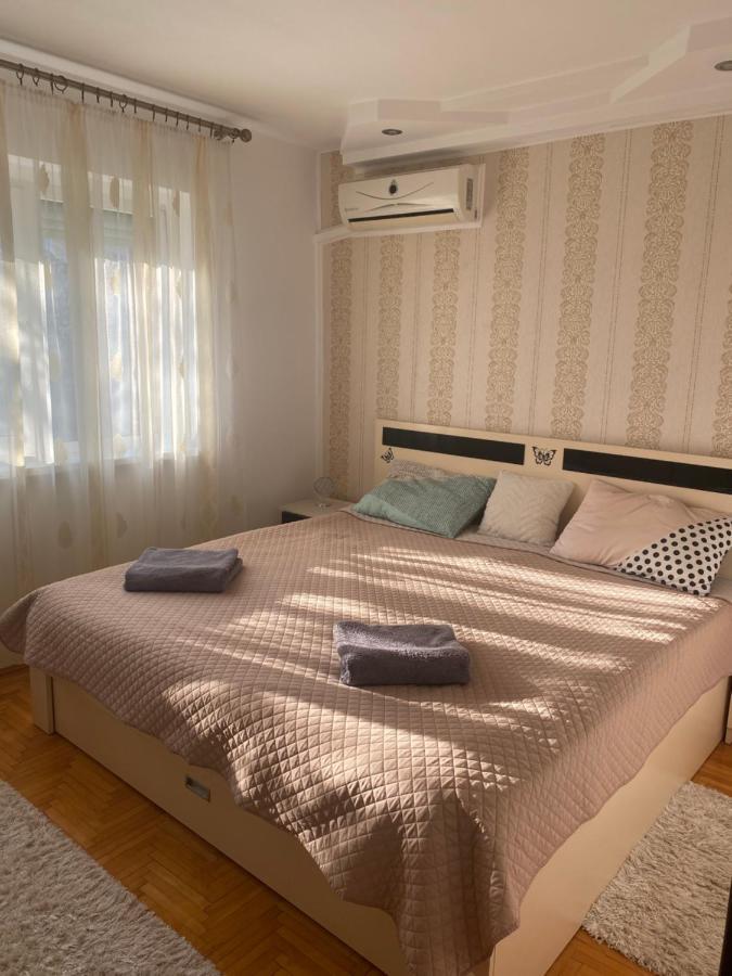 Apartament Regim Hotelier Oradea Bagian luar foto