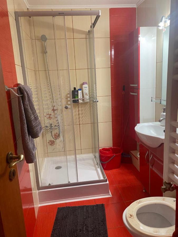 Apartament Regim Hotelier Oradea Bagian luar foto